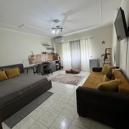 Koa Studio 1 Korce Bagian luar foto