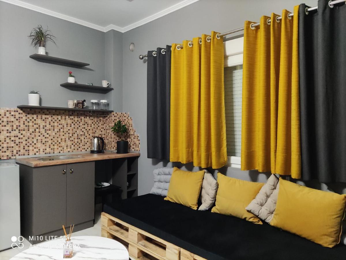 Koa Studio 1 Korce Bagian luar foto