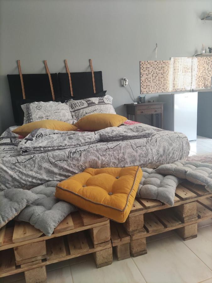 Koa Studio 1 Korce Bagian luar foto