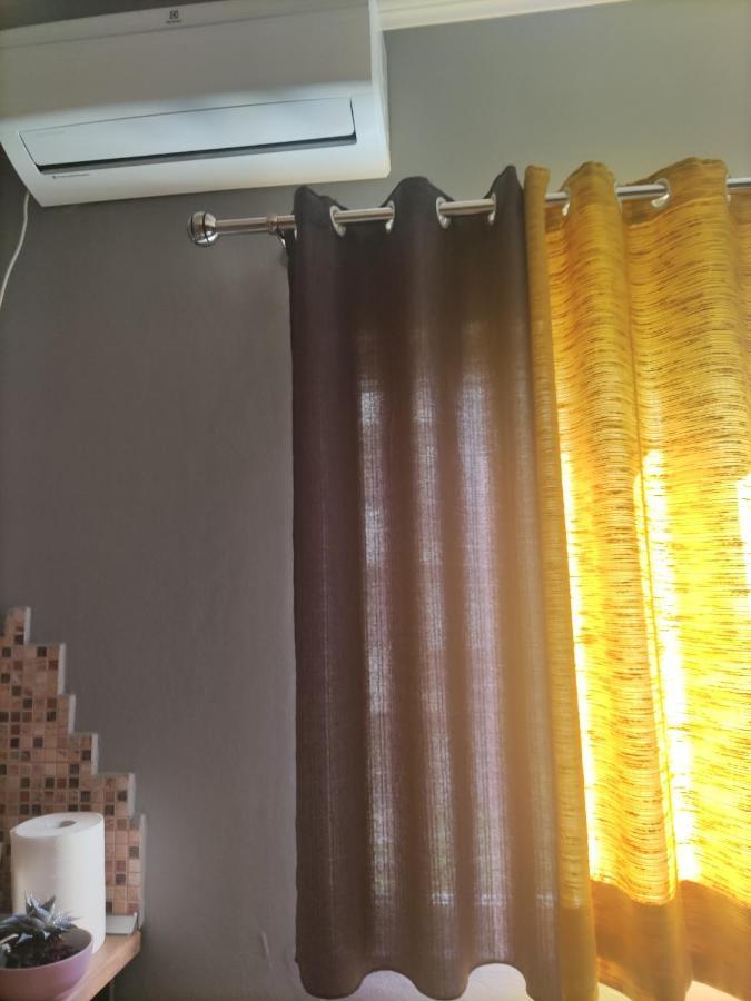 Koa Studio 1 Korce Bagian luar foto