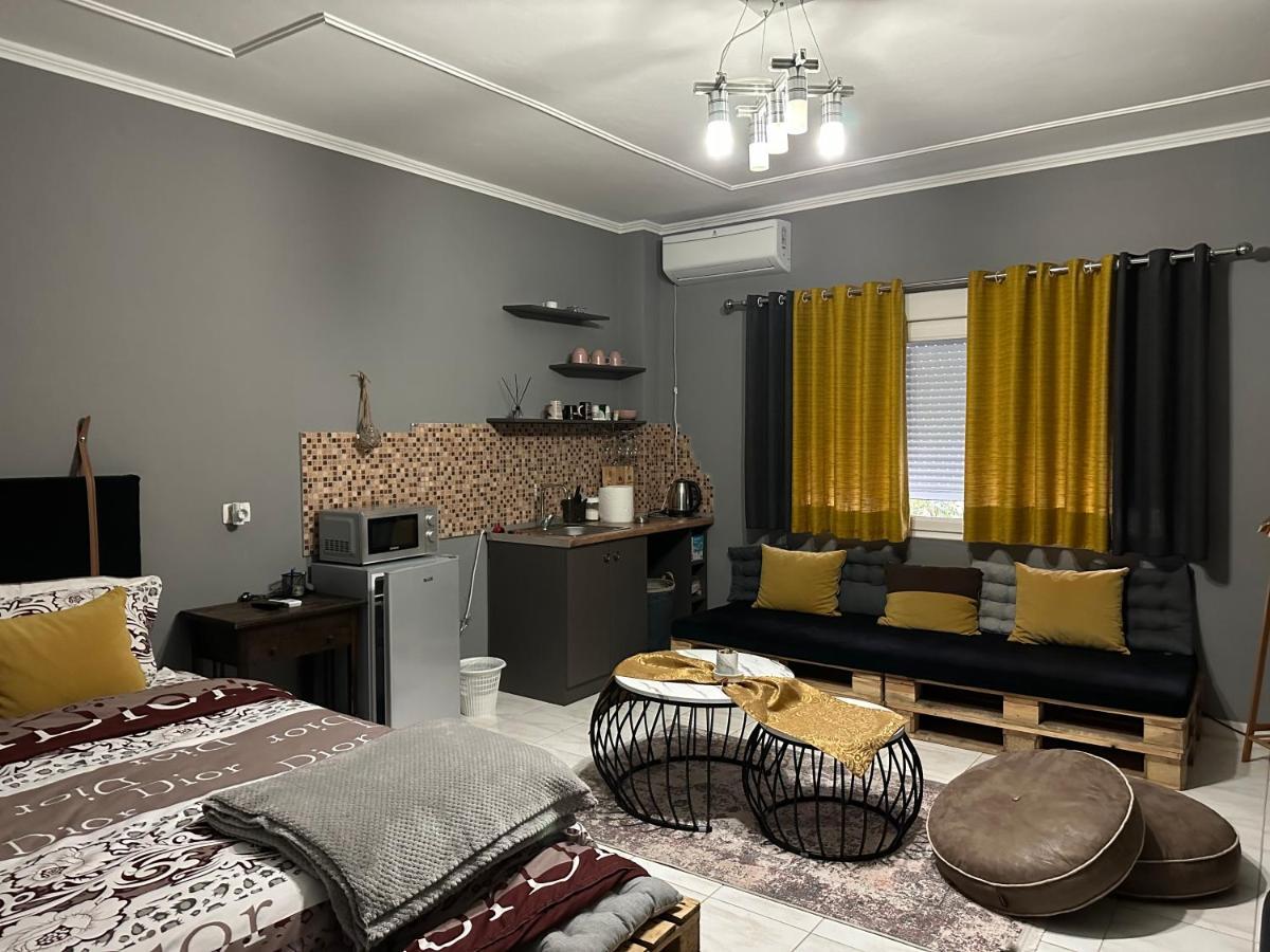 Koa Studio 1 Korce Bagian luar foto