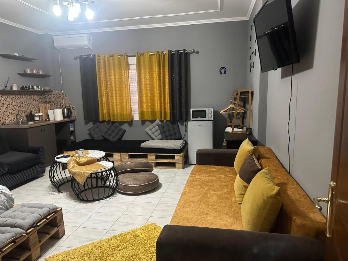 Koa Studio 1 Korce Bagian luar foto